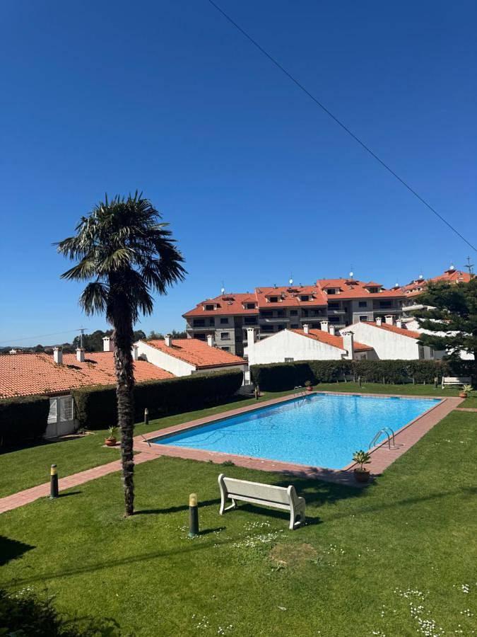 Casa para 10 personas, con piscina además de vistas y jardín, Familias con niños en Sanxenxo