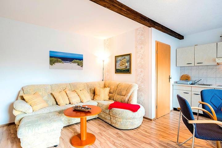 Ferienhaus für 4 Personen, mit Terrasse in Wiek - 3