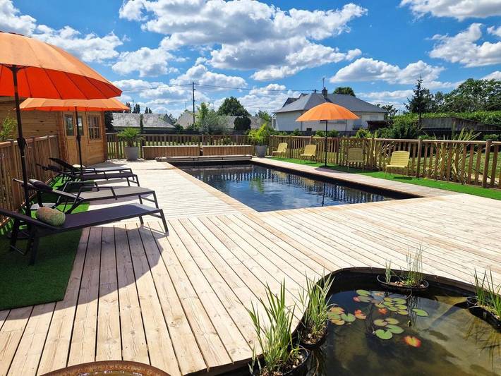 Hôtel pour 3 personnes, avec Terrasse et Jardin ainsi que Piscine et Sauna