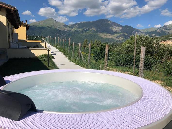 Appartamento per 2 persone, con Terrazza e Idromassaggio nonché Giardino e Sauna a Amatrice