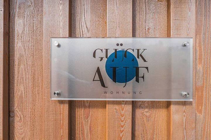 Ferienwohnung für 3 Personen, mit Sauna und Balkon in Seiffen