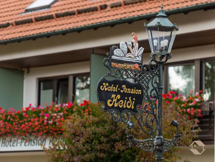 Hotel Pension Heidi - Einzelzimmer mit Dusche/Bad in Dobel, Nordschwarzwald