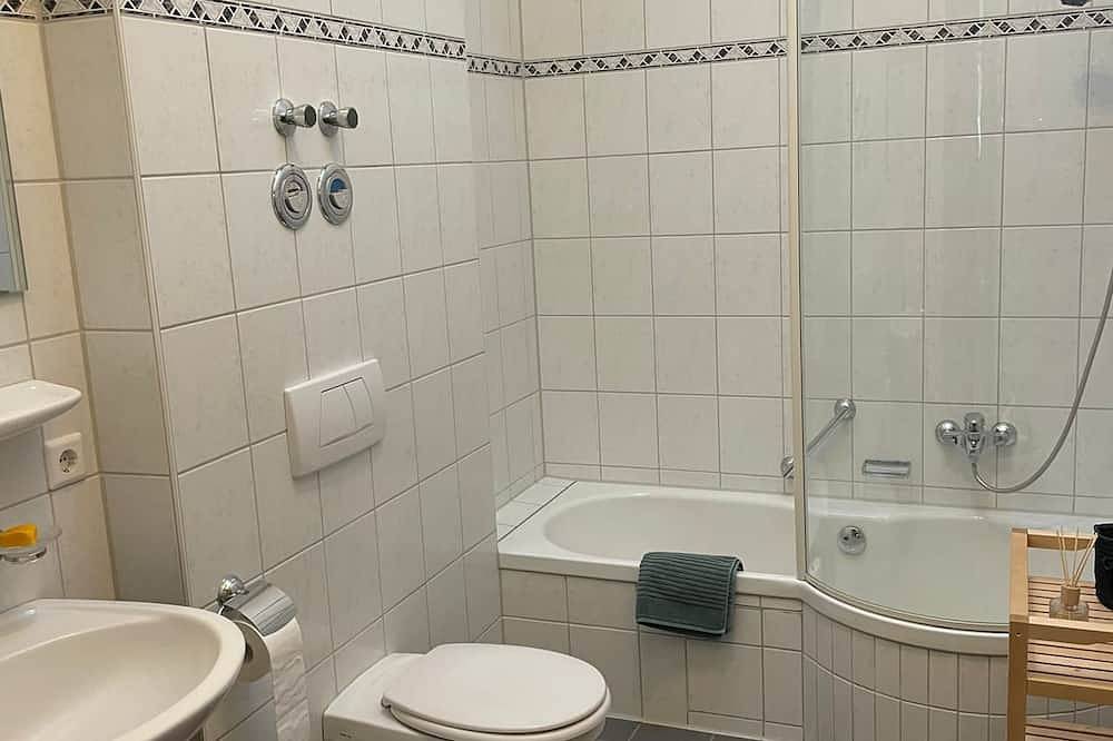 Ganze Wohnung, Freundliche Ferienwohnung an der Linde- 4 Personen, 60qm, mit Balkon in Altötting, Landkreis Altötting