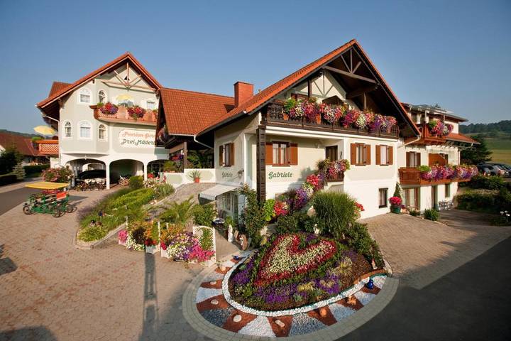 BnB für 2 Personen, mit Terrasse und Garten sowie Ausblick in Steirerland