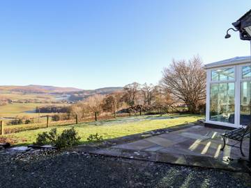 Cottage for 6 People in Powys, Mid-Wales, Photo 1