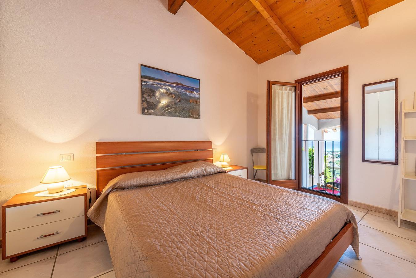 Villa "Birgit" con vista mare, vista montagna, aria condizionata e terrazza in Costa Rei, Muravera
