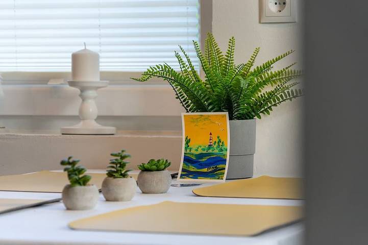 Ferienhaus für 3 Personen, mit Balkon und Garten in Bedekaspel