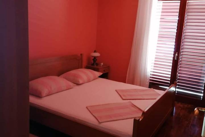 Ganze Wohnung, 2-Zimmer-Ferienwohnung mit Balkon und Meerblick Loviste, Peljesac in Dubrovnik-Neretva