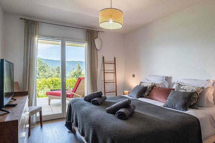 Apartamento entero, Eos - Stunning Lakeview Apt, 2Br, Parking in Veyrier-du-Lac, Región de Annecy