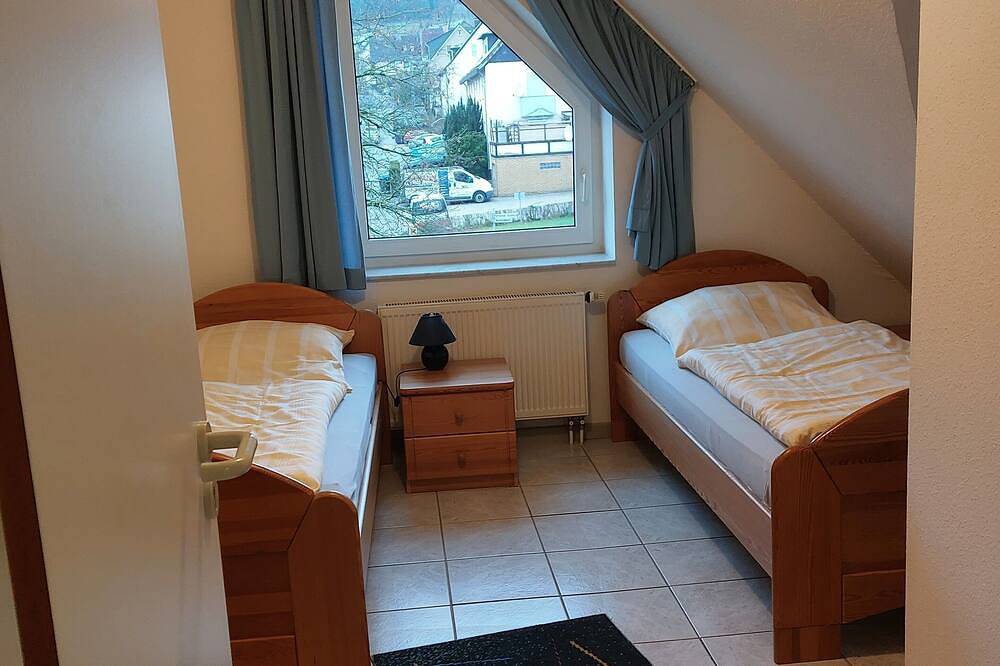 Entire apartment, Large holiday apartment in the attic in Bad Driburg, Kreis Höxter