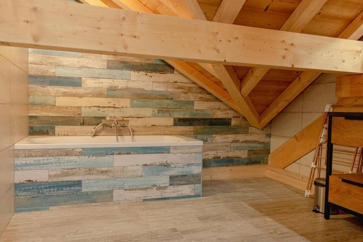 Location de vacances pour 7 personnes, avec terrasse à Rochejean - 4