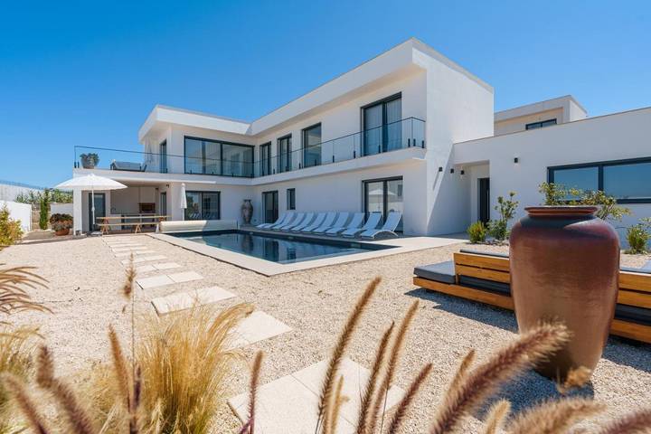 Casa de férias para 10 pessoas, com vista e piscina e ainda jardim em Atalaia