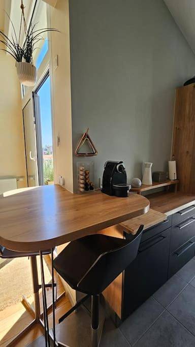Gîte pour 2 personnes, avec vue et terrasse à Romainville - 4