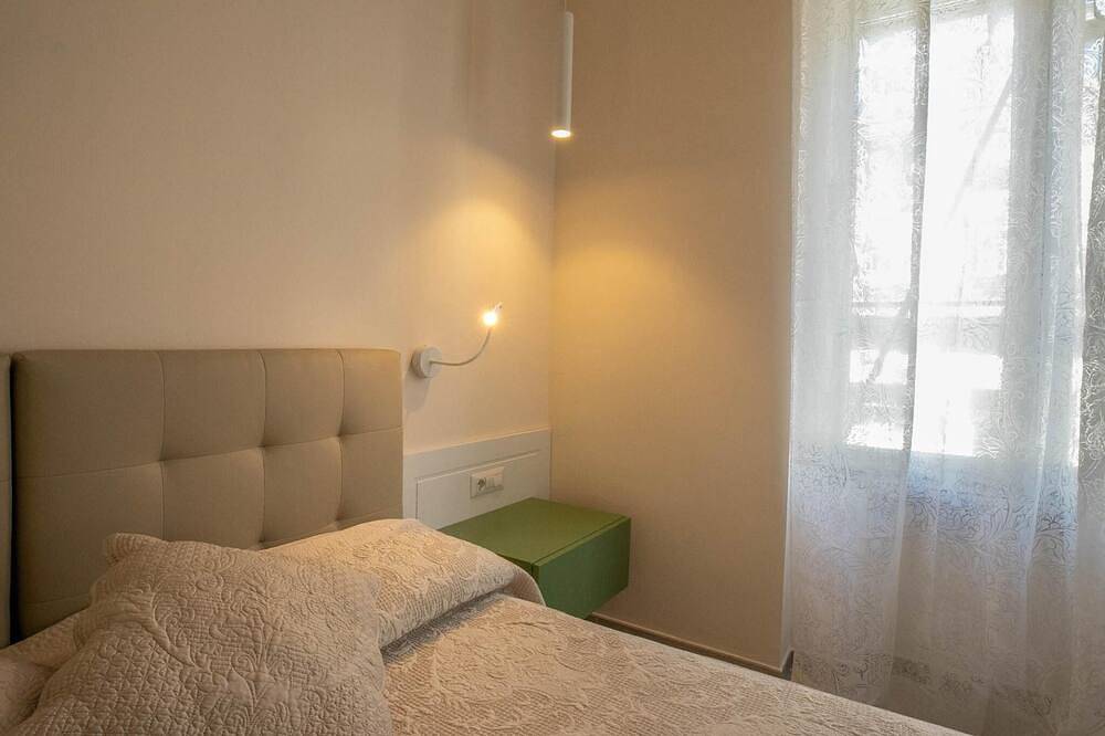 Bed & Breakfast a Salerno Id 549 in Salerno, Tyrrhenian Coast Campania