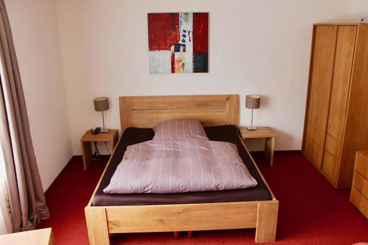 Hôtel pour 2 personnes, animaux acceptés à Darmstadt - 2