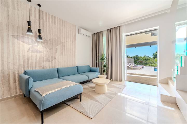 Villa pour 8 personnes, avec terrasse et piscine à Šibenik - 4