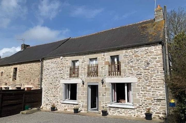 Location de vacances pour 6 personnes, avec Jardin à Lanouée