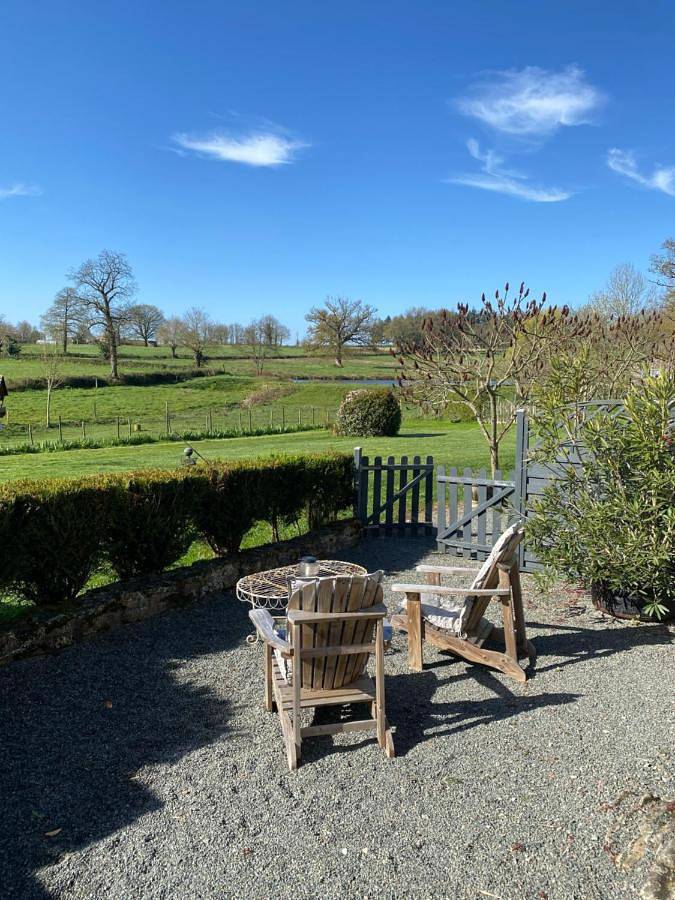 Maison de campagne pour 3 personnes, avec vue sur le lac ainsi que terrasse et vue, animaux acceptés à Breuil-Barret - 4