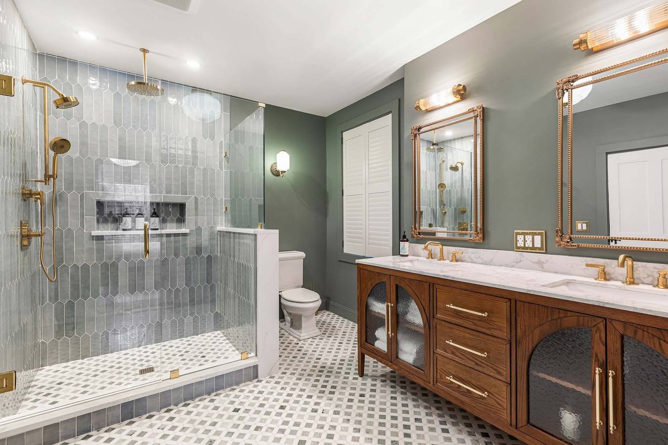 The Royce on Spring - High-End Family Getaway in Newport in Newport, Newport County