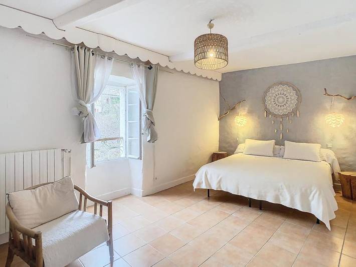 Location de vacances pour 5 personnes, avec terrasse ainsi que vue et jardin, animaux acceptés dans Val-d'Aigoual - 4