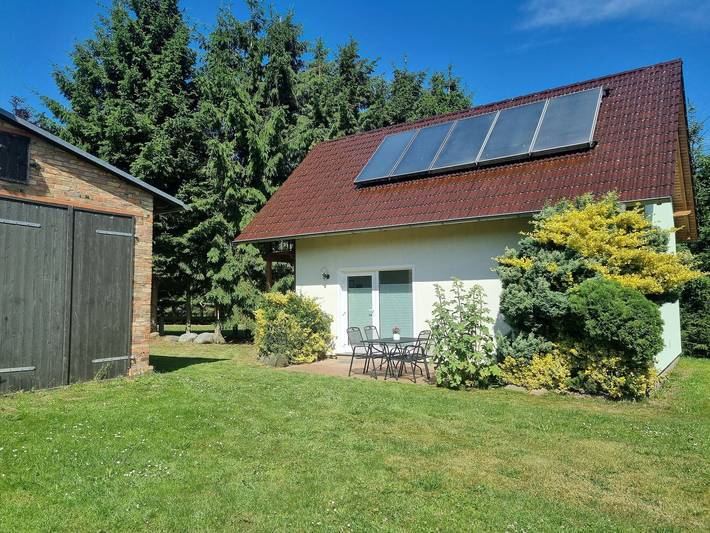 Ferienwohnung für 3 Personen, mit Balkon und Terrasse sowie Garten in Dargen