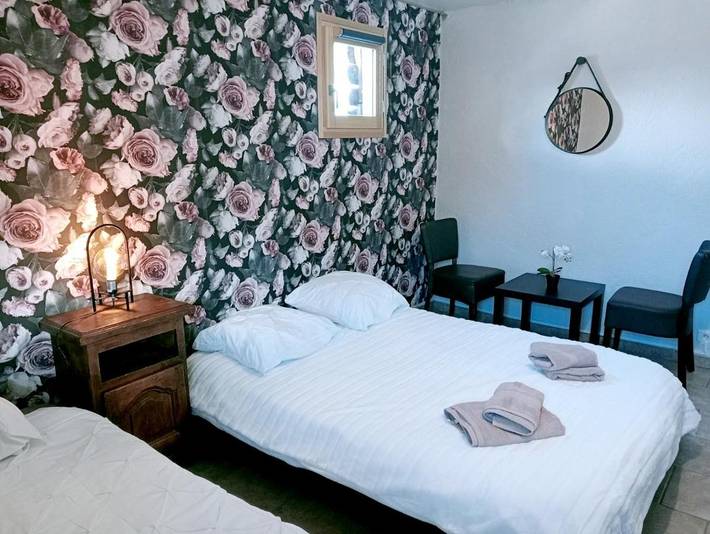 Chambre d’hôte pour 3 personnes, avec balcon