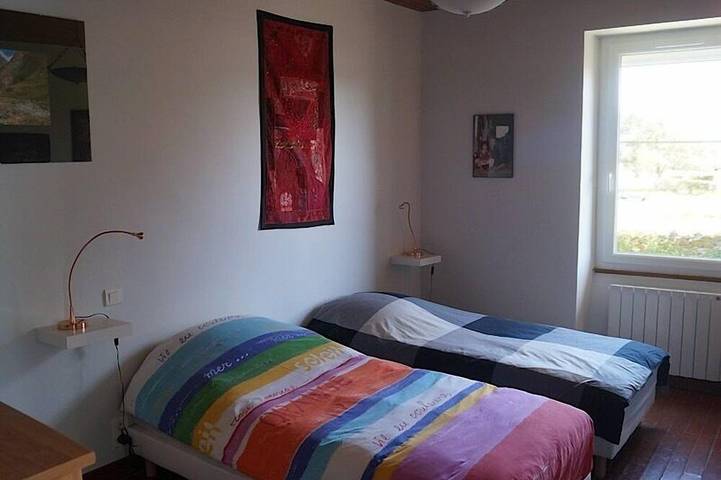 Location de vacances pour 6 personnes, avec jardin, animaux acceptés à Olby - 3
