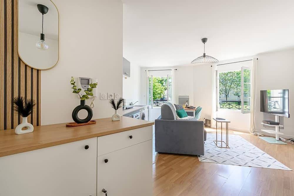Appartement entier, Séjour magique à 10 min de Disney, parking & confort inclus in Montévrain, Seine-et-Marne