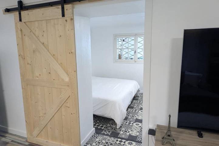 Adorable cottage with pool and Ocean view in Nizza, Mittelmeerküste (Frankreich)