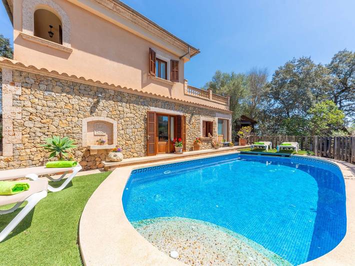 Villa for 6 people, with terrace and pool as well as garden - 1