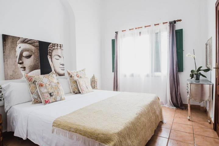 Chambre d’hôte pour 3 personnes, avec piscine et jardin à Santa Eulària des Riu - 3