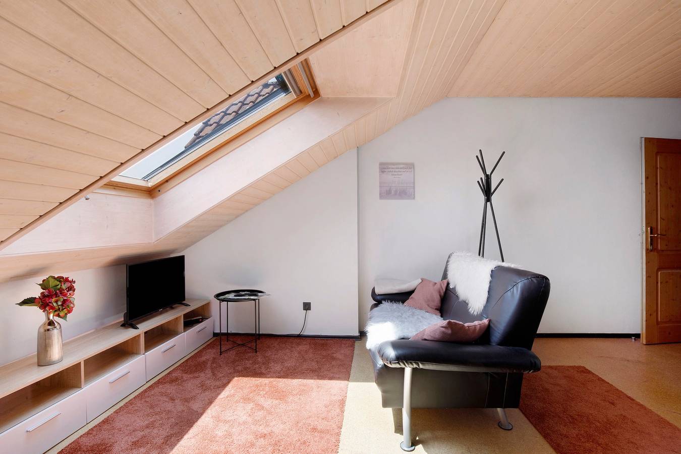 Ganze Wohnung, Ferienwohnung 'Am Hof' mit Gemeinschaftsgarten und Wi-Fi in Zwiefalten, Neckar-Alb