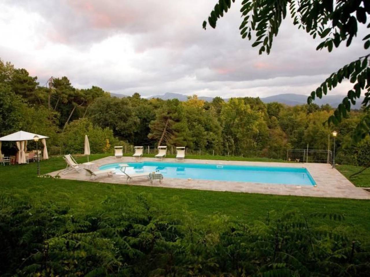 Villa Liz' Anwesen mit privatem Pool in Poppi, Casentino