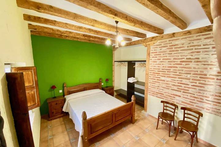 La Parada de Jimena. House surrounded by bodegas-Rueda in Rueda, Valladolid Provinz