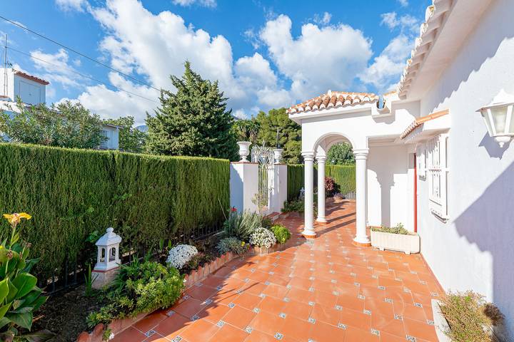 Finca für 10 Personen, mit Terrasse und Garten in Mijas - 4