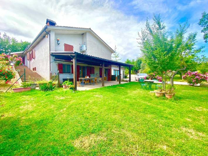 B&b per 2 persone, con giardino e panorama, con animali domestici in Parco nazionale dei Monti Sibillini