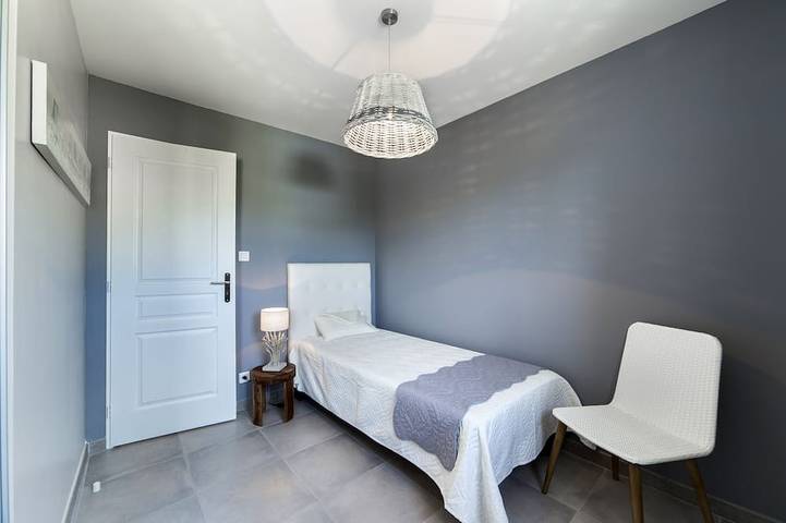 Location de vacances pour 4 personnes, avec jardin et terrasse à Grillon - 4