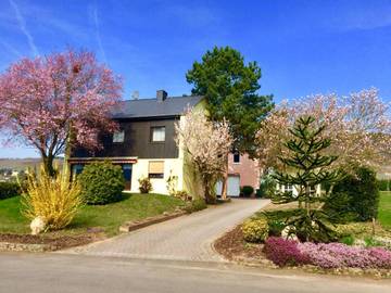 Chambre d’hôte pour 2 personnes, avec vue ainsi que jardin et terrasse à Kröv