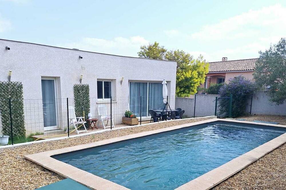 Villa alfabeta in Bizanet, Narbonne region