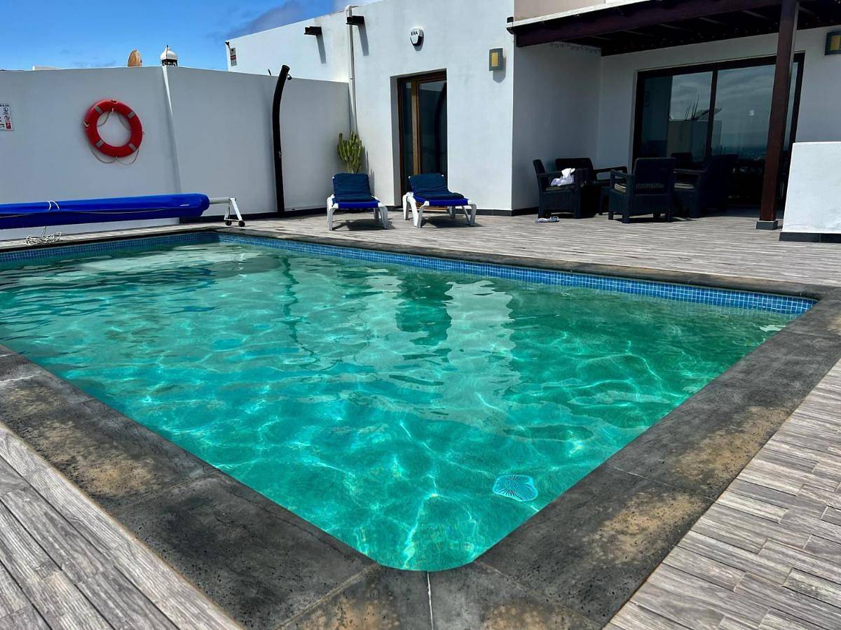 Villa with Private Pool in Playa Blanca, Yaiza