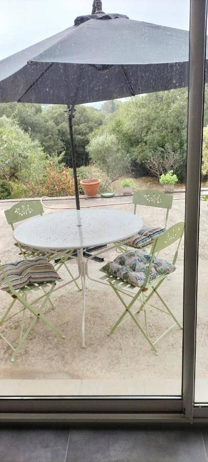 Chambre d’hôte pour 2 personnes, avec piscine ainsi que jardin et vue à Nîmes - 4