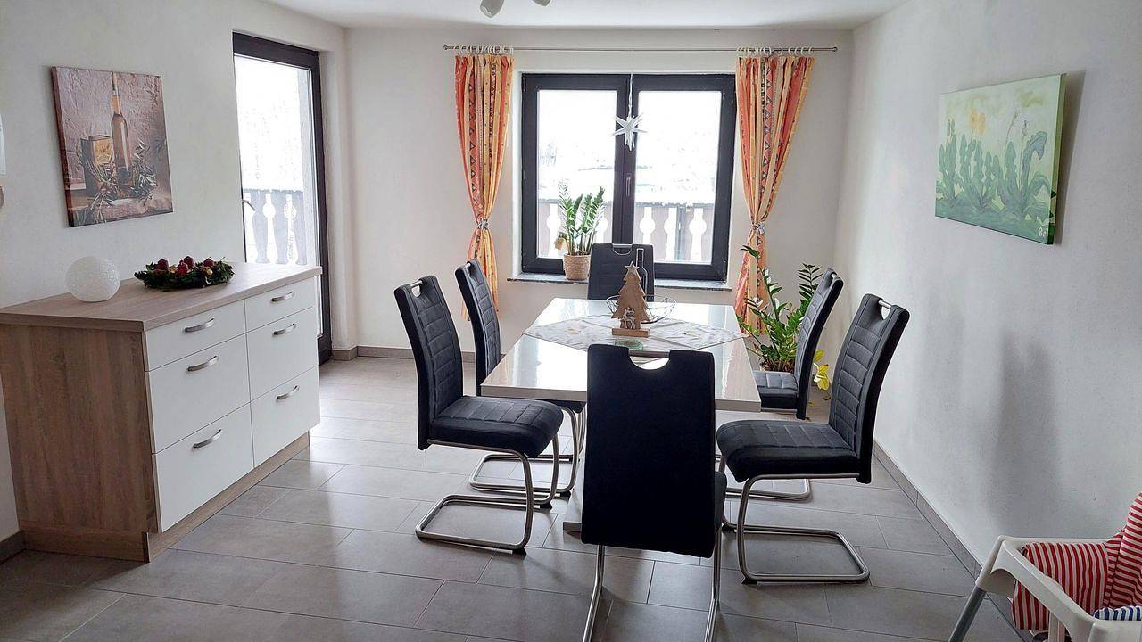 Ganze Ferienwohnung, Ferienwohnung für 4 Personen (80 m²) in Waxweiler in Waxweiler, Eifelkreis Bitburg-Prüm