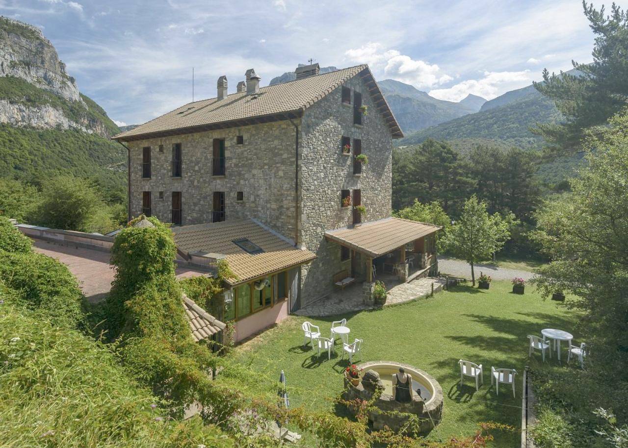 Double or Twin Room in Valle de Hecho, Pirineo Aragonés