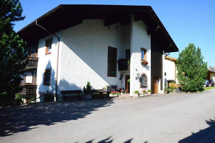 Appartement entier, Appartement moderne sur le plateau de Millstatt in Millstatt, Bezirk Spittal an der Drau