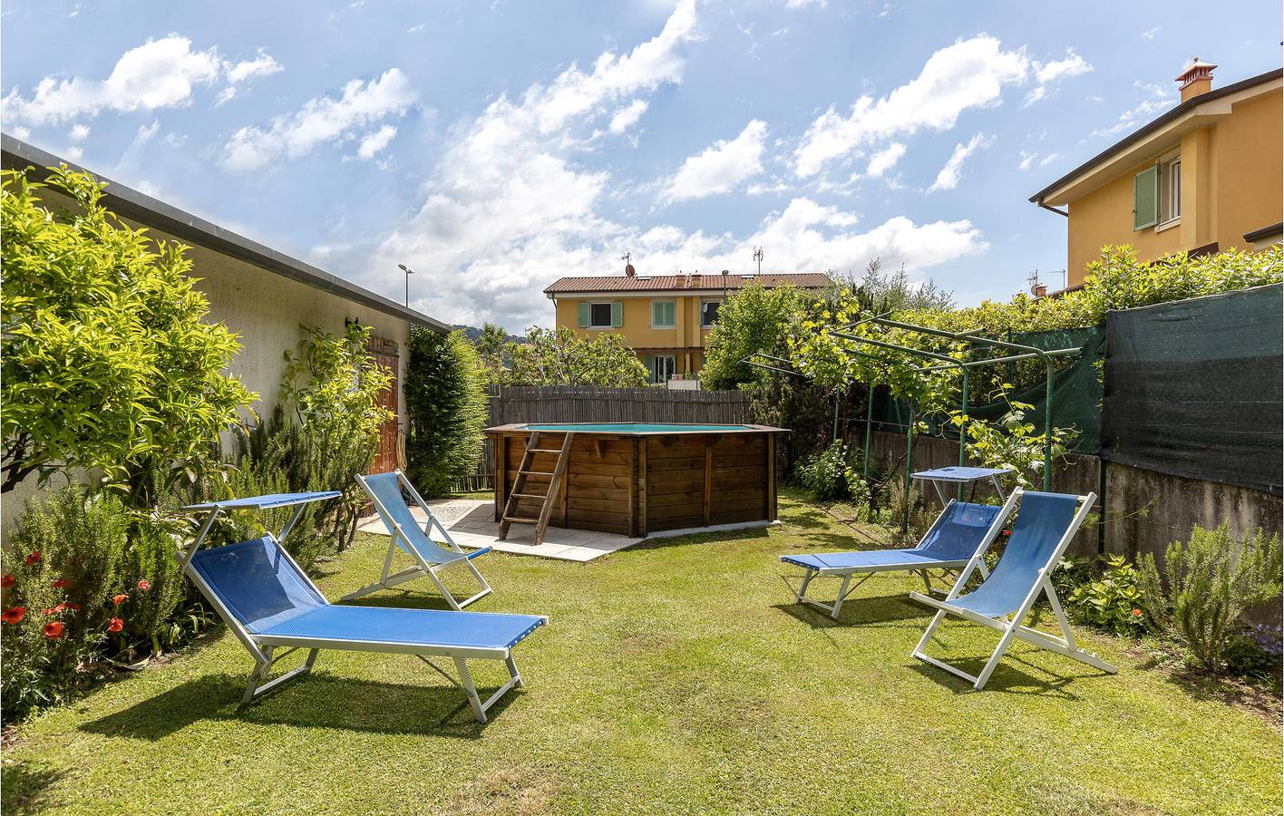 Appartement familial avec piscine et parking in Camaiore, Riviera Italienne