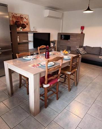 Gîte pour 4 personnes, avec jardin dans Gripport