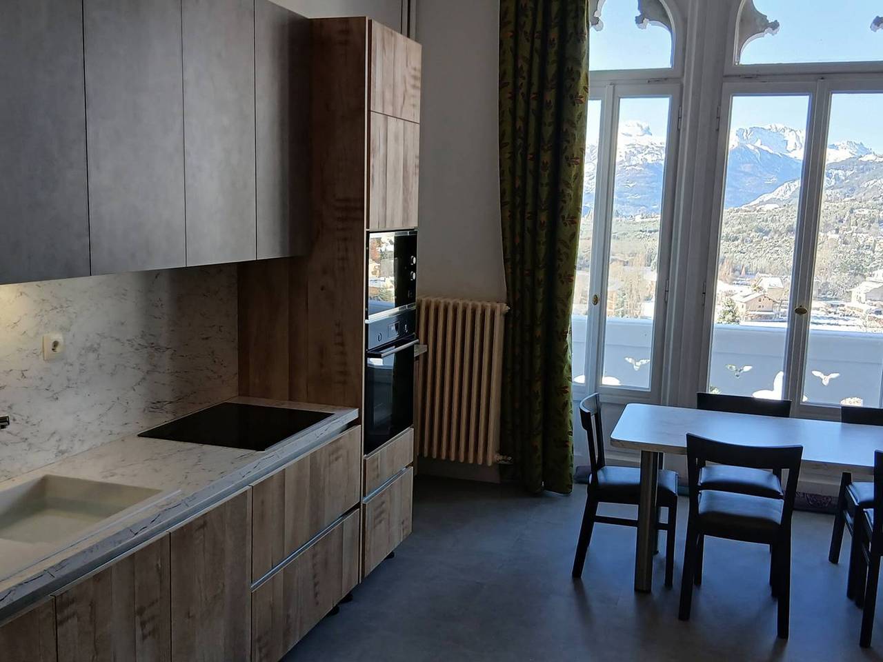 Apartamento entero, Apartamento de Lujo con Terraza in Jausiers, Parque nacional de Mercantour