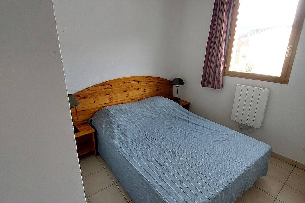 Entire apartment, Appartement Idéal Pour les Vacances Thermales et Familiales. Vue Exceptionnelle in Montbrun-les-Bains, Nyons region