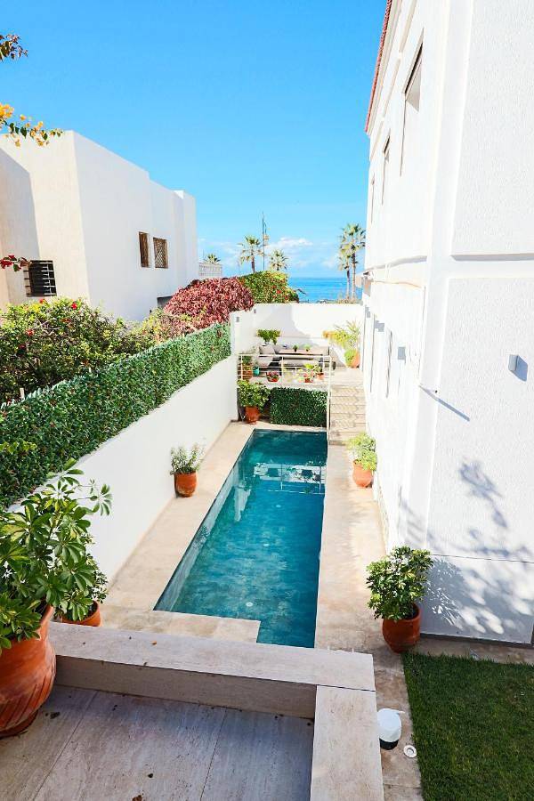 Villa pour 9 personnes, avec jardin et piscine