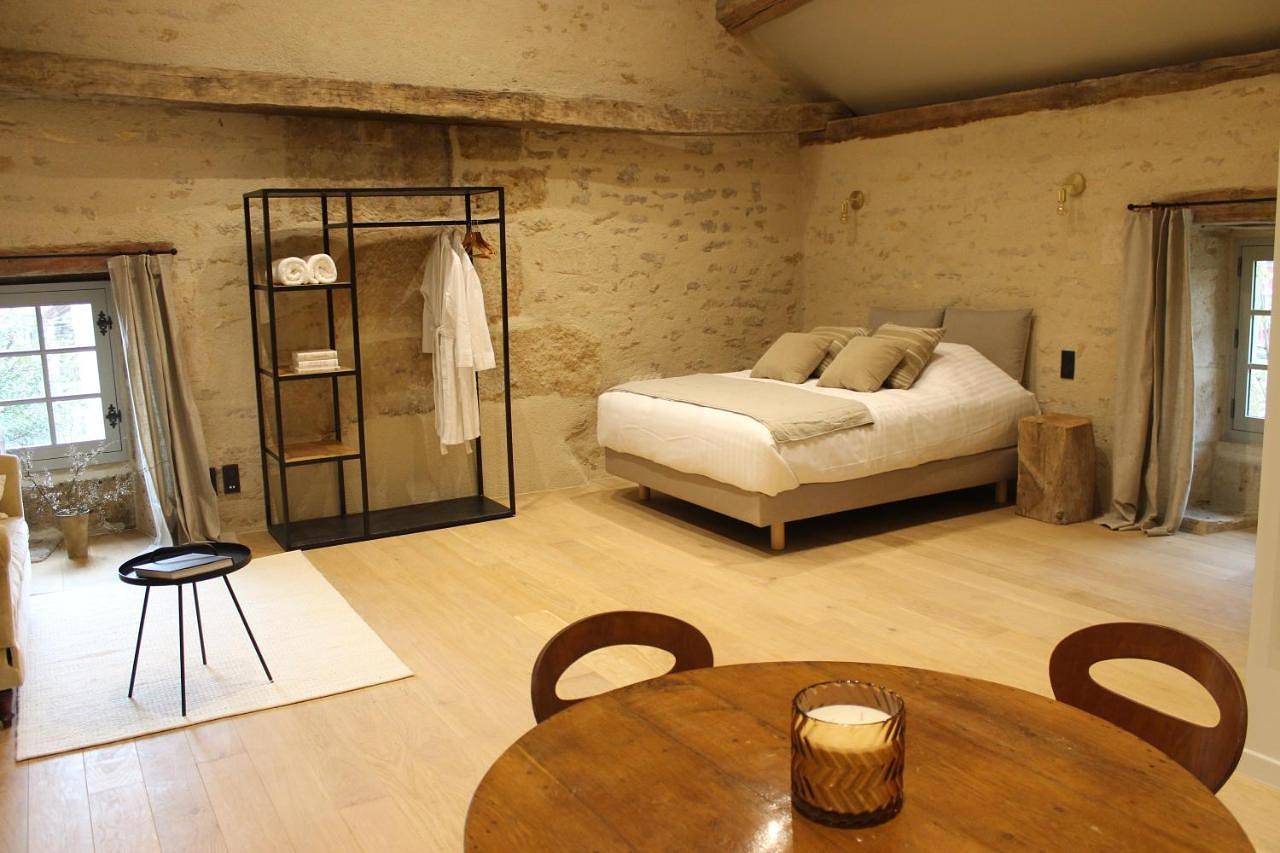 Appartement entier, One-Bedroom Apartment in Châteauneuf (Côte-d'Or), Région de Beaune